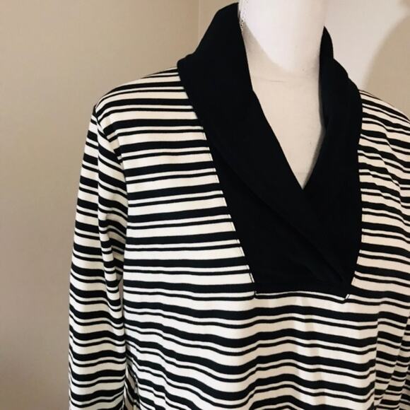 LL Bean Top - Picture 2 of 5